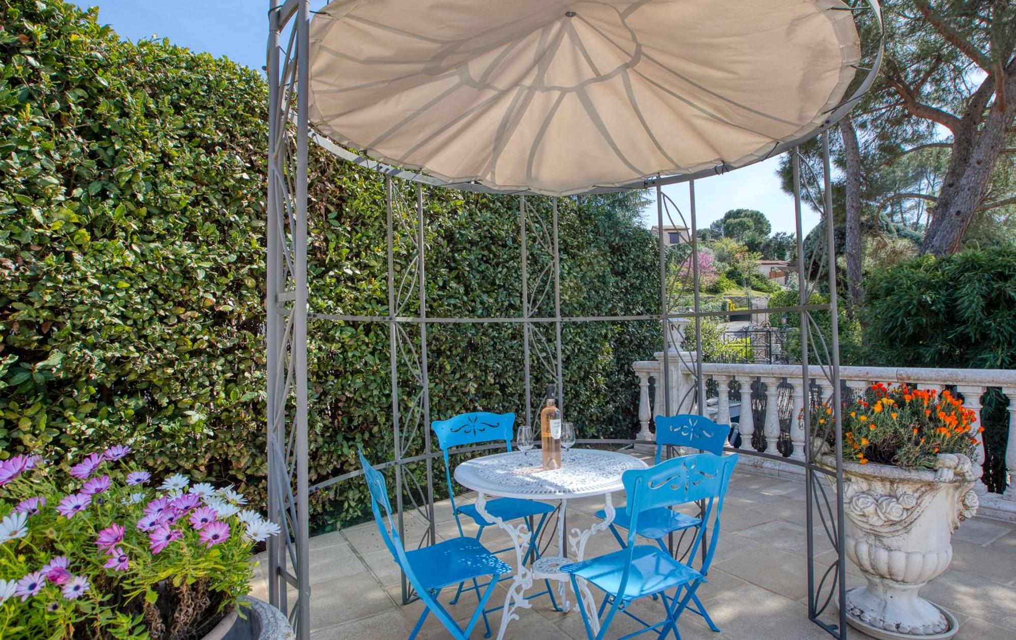 Gite Les Pins Climatise Piscine Chauffee Jardin Peymeinade Exterior photo